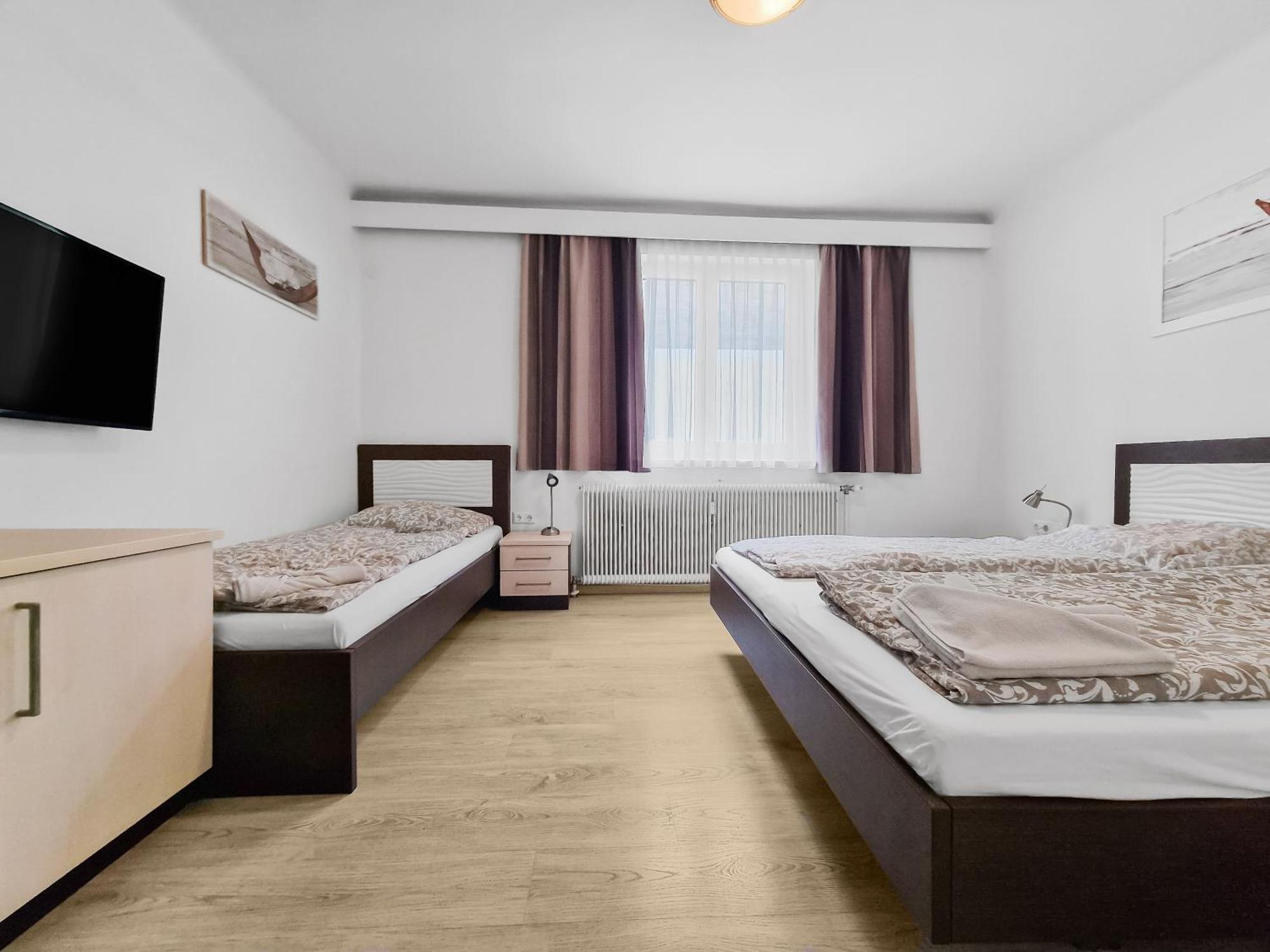 Josef Wolfik Strasse 10 Apartment Stockerau Ruang foto